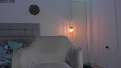 Snapshot of samxx_muscle chatting on November 2025 01:44:02 PM samxx_muscle online show from November 2025 01:44:02 PM