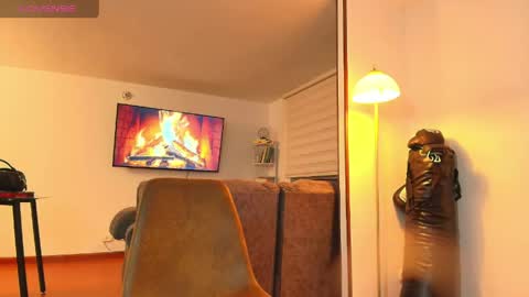 Snapshot of samy_jonnes_ chatting on April 2026 02:51:02 AM Hello I am absent due to a family calamity I will return soon-hola estoy ausente por un problema familiar volvere pronto. online show from April 2026 02:51:02 AM