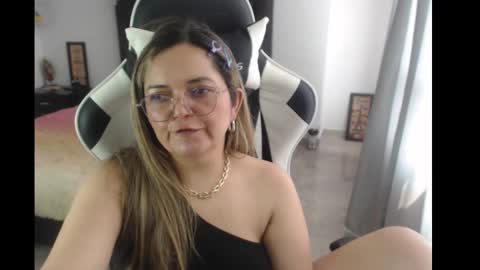 samy_vsn online show from February 2025 07:03:01 PM