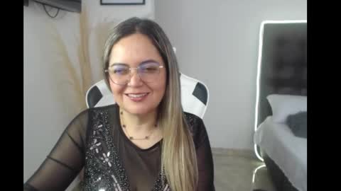 samy_vsn online show from October 2025 05:11:02 PM