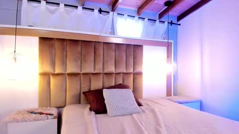 samysharky online show from November 2025 03:22:01 PM