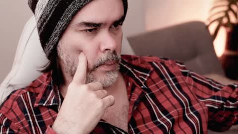 Snapshot of sanders_white chatting on January 2025 06:12:02 PM Sanders online show from January 2025 06:12:02 PM