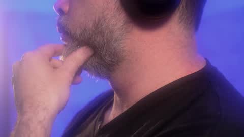 Snapshot of sanders_white chatting on October 2025 03:21:02 AM Sanders online show from October 2025 03:21:02 AM