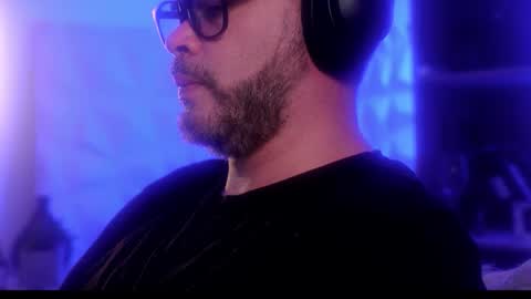 Sanders online show from December 2025 01:56:02 AM