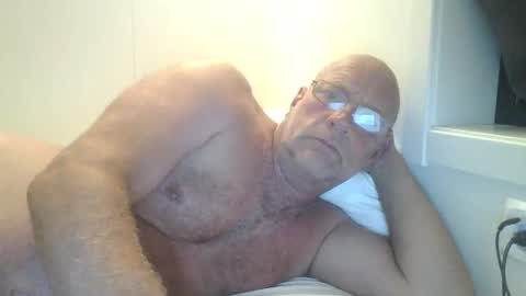 Snapshot of sandnesrune523 chatting on June 2026 05:08:01 AM sandnesrune523 online show from June 2026 05:08:01 AM