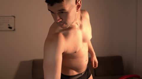 Sandow online show from March 2026 07:00:02 PM