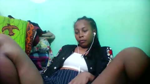 Snapshot of sandra1253099 chatting on November 2025 07:46:02 PM sandra1253099 online show from November 2025 07:46:02 PM