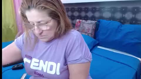 Snapshot of sandra_20_ chatting on May 2026 10:43:01 AM SANDRA online show from May 2026 10:43:01 AM