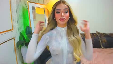 Sandra Hornball online show from December 2025 02:02:02 PM