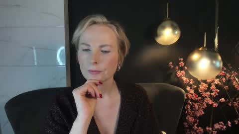 Snapshot of sandra_kind chatting on January 2025 12:47:02 PM Sandra online show from January 2025 12:47:02 PM