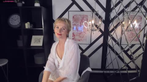 Snapshot of sandra_kind chatting on January 2025 12:02:02 PM Sandra online show from January 2025 12:02:02 PM