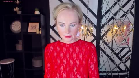 Snapshot of sandra_kind chatting on February 2025 05:47:01 AM Sandra online show from February 2025 05:47:01 AM
