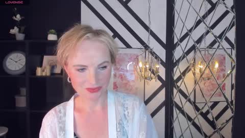 Snapshot of sandra_kind chatting on February 2025 05:16:01 AM Sandra online show from February 2025 05:16:01 AM