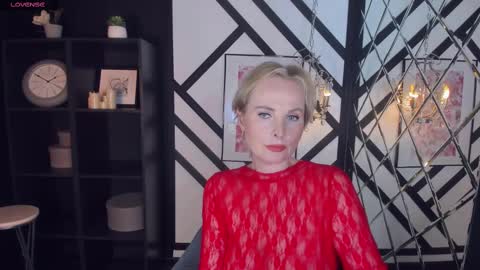 Snapshot of sandra_kind chatting on February 2025 11:43:02 AM Sandra online show from February 2025 11:43:02 AM
