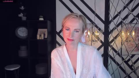 Snapshot of sandra_kind chatting on February 2025 08:59:01 AM Sandra online show from February 2025 08:59:01 AM