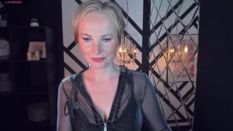 Snapshot of sandra_kind chatting on February 2025 11:42:02 AM Sandra online show from February 2025 11:42:02 AM