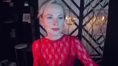 Snapshot of sandra_kind chatting on February 2025 06:02:01 AM Sandra online show from February 2025 06:02:01 AM