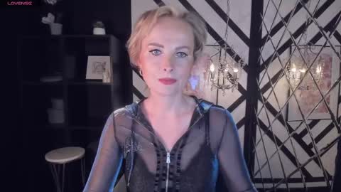Snapshot of sandra_kind chatting on February 2025 08:10:02 AM Sandra online show from February 2025 08:10:02 AM