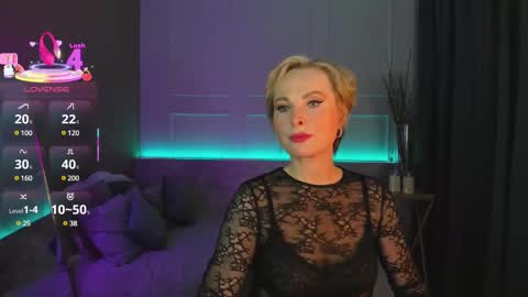 Snapshot of sandra_kind chatting on February 2025 05:30:02 AM Sandra online show from February 2025 05:30:02 AM