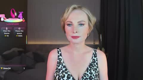 Snapshot of sandra_kind chatting on February 2025 05:31:02 AM Sandra online show from February 2025 05:31:02 AM