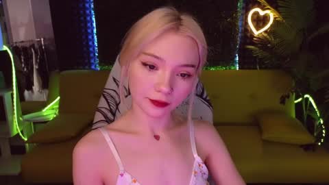 Snapshot of sandraboyl chatting on January 2025 01:11:02 AM Sandy online show from January 2025 01:11:02 AM