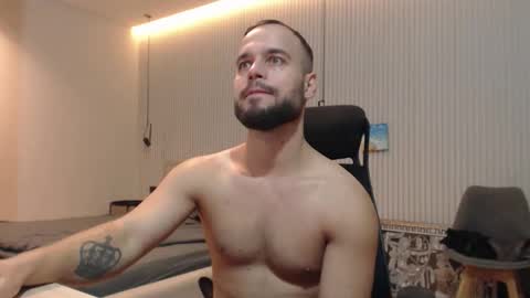 DeAlex online show from November 2025 06:18:01 PM