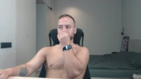 Snapshot of sandro_best chatting on June 2026 09:30:01 AM DeAlex online show from June 2026 09:30:01 AM