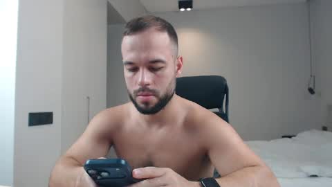 Snapshot of sandro_best chatting on July 2026 10:30:01 AM DeAlex online show from July 2026 10:30:01 AM