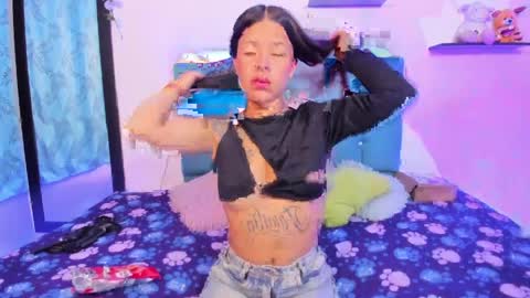 Sandy online show from April 2026 10:03:02 PM