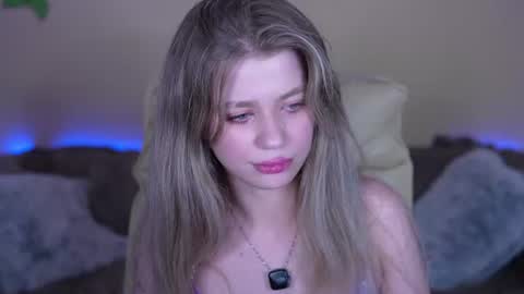 Sandy online show from June 2026 02:11:01 AM