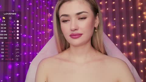 Sandy online show from February 2025 03:09:02 AM