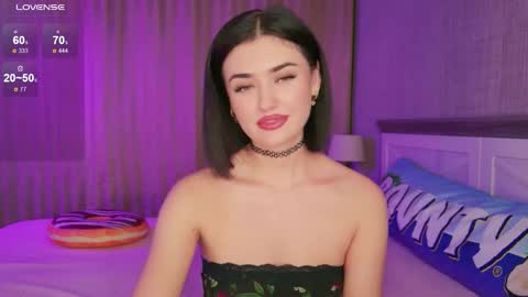 Sandy online show from October 2025 11:14:02 PM