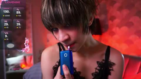 Viola  online show from November 2025 09:47:01 PM