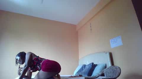 Snapshot of santalucious chatting on March 2026 08:37:02 AM santalicious online show from March 2026 08:37:02 AM