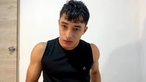 Snapshot of santi36rt chatting on March 2026 11:30:02 PM santi36rt online show from March 2026 11:30:02 PM