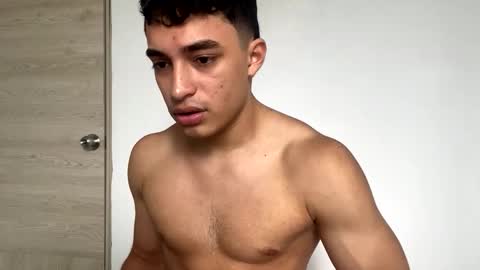 Snapshot of santi36rt chatting on March 2026 08:04:01 PM santi36rt online show from March 2026 08:04:01 PM