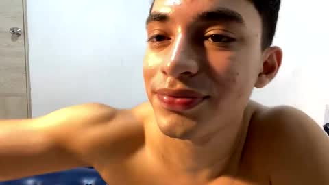 Snapshot of santi36rt chatting on April 2026 04:57:01 AM santi36rt online show from April 2026 04:57:01 AM
