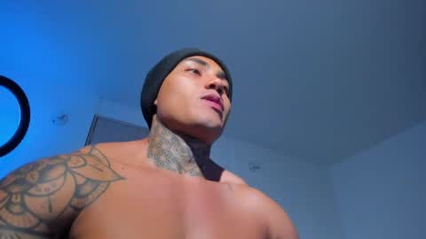 Snapshot of santi__ferrer chatting on May 2026 03:01:01 AM Santi Ferrer online show from May 2026 03:01:01 AM