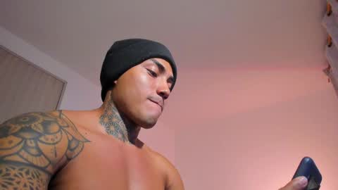 Snapshot of santi__ferrer chatting on May 2026 02:29:02 AM Santi Ferrer online show from May 2026 02:29:02 AM