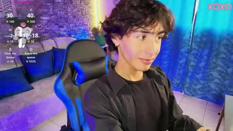 SANTY online show from April 2026 07:19:02 PM