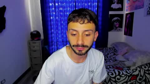 Santi online show from April 2026 09:15:02 PM