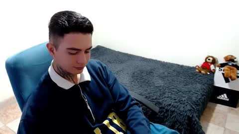 Snapshot of santi_ss chatting on October 2025 03:45:02 PM santi_ss online show from October 2025 03:45:02 PM