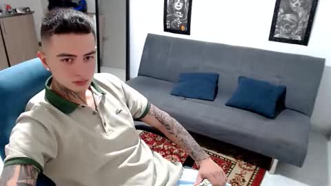 Snapshot of santi_ss chatting on November 2025 04:07:02 PM santi_ss online show from November 2025 04:07:02 PM