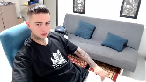 Snapshot of santi_ss chatting on November 2025 02:59:02 PM santi_ss online show from November 2025 02:59:02 PM