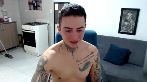 Snapshot of santi_ss chatting on November 2025 02:28:01 PM santi_ss online show from November 2025 02:28:01 PM