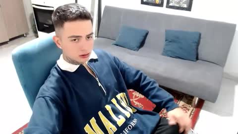 Snapshot of santi_ss chatting on December 2025 03:22:02 AM santi_ss online show from December 2025 03:22:02 AM