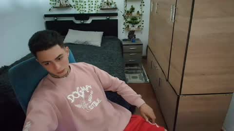 santi_ss online show from April 2026 01:06:01 AM