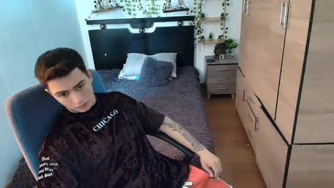 santi_ss online show from May 2026 02:45:01 PM