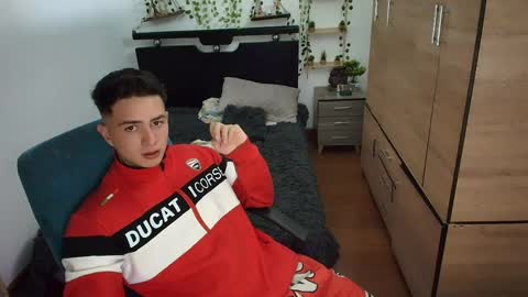 santi_ss online show from May 2026 02:51:02 AM