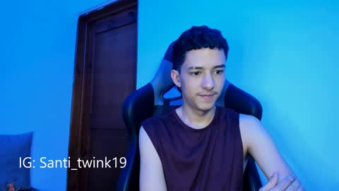 santi_twink19 online show from February 2025 10:07:02 PM